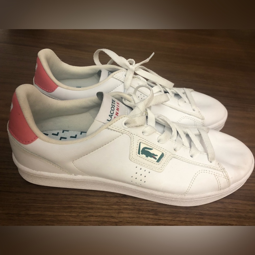 Lacoste Womens Size 8.5 BUT FIT BIG -never worn outside